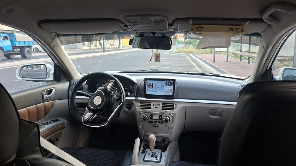 Hyundai sonata NF Arenda