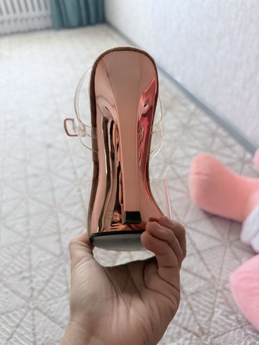 Продам туфли для фит бикини