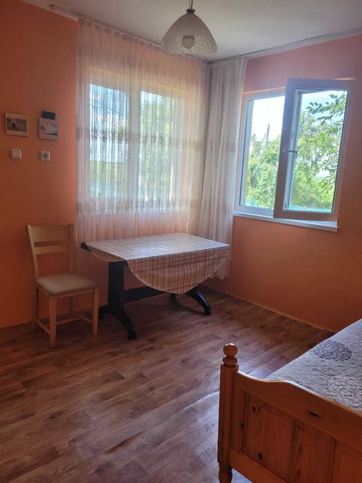 Реновирана къща в Снягово