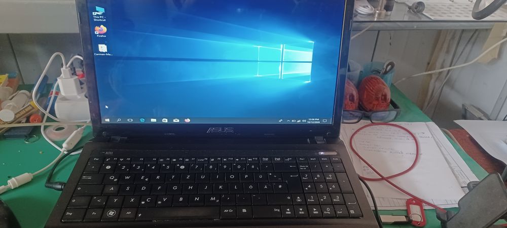 Leptop Asus piese.