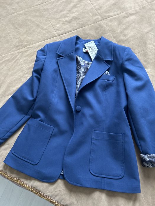 Пиджак костюм в синем цвете новый
