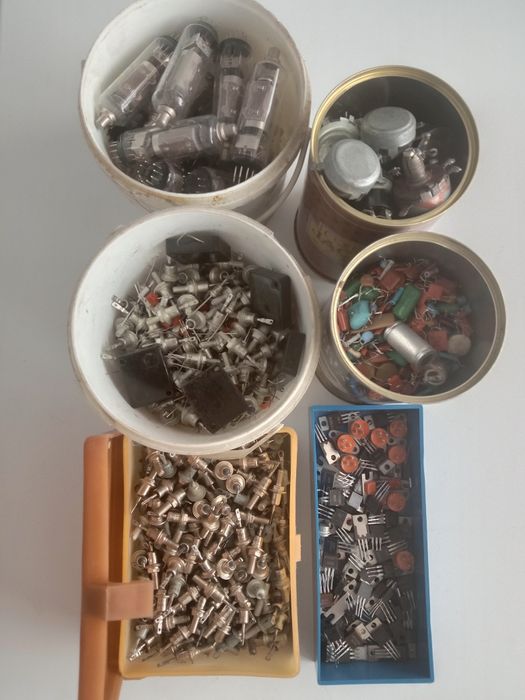 Радиодетали советские.