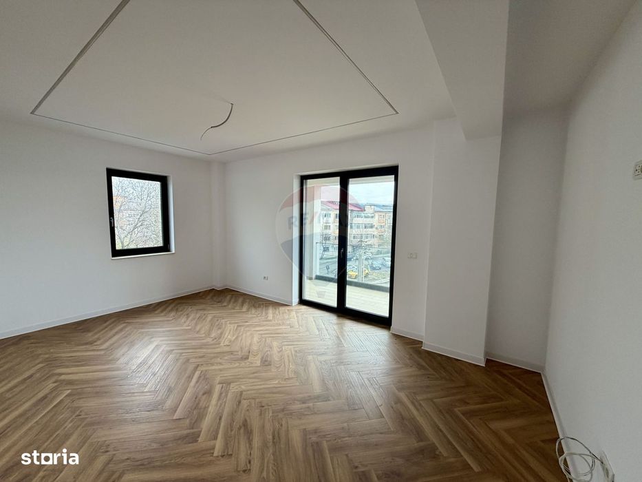 Apartament 3 camere bloc nou zona Finante