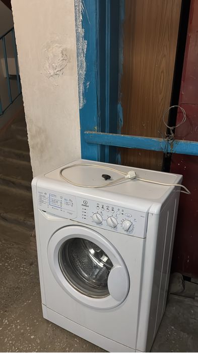 Продам стиральную машинку