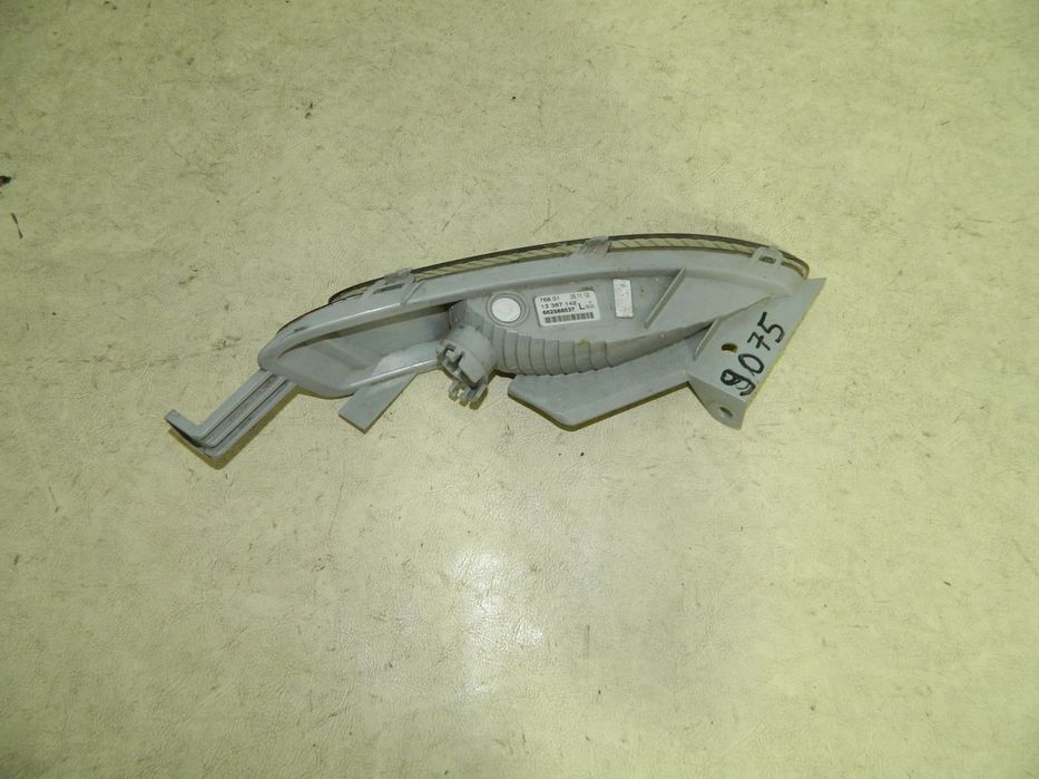 Lampa semnal partea stanga, Opel Astra J, 2013, 2014, 2015, 2016, , 13367142