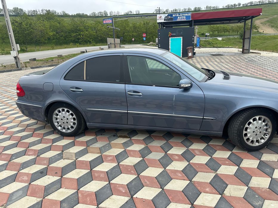 Dezmembrez mercedes e-class 2.2 diesel 150 capota bara  cutie automata