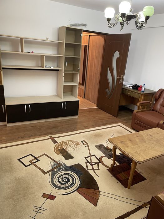 Inchiriez apartamen 2 camere decomandate PERSOANA FIZICA