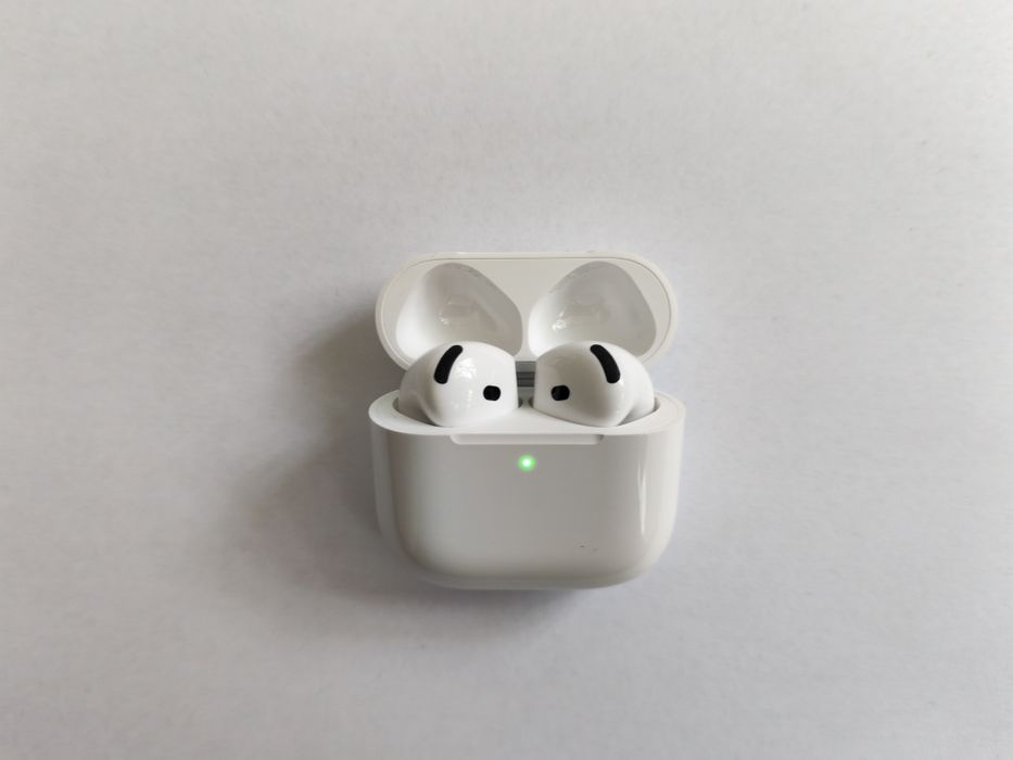 Airpods 4 (2024)
