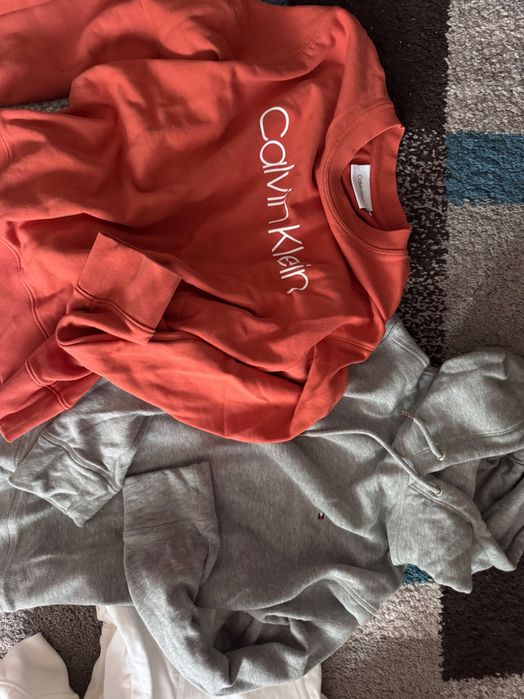 Calvin klein hanorac / tricou versace