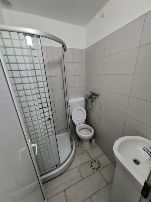 Închiriez garsonieră pe termen lung ,zona Vest