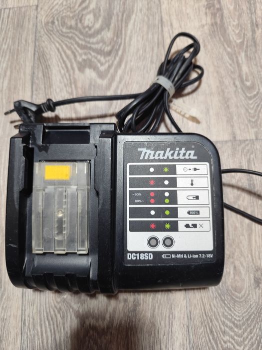 Зарядное устройство Makita DC18SD