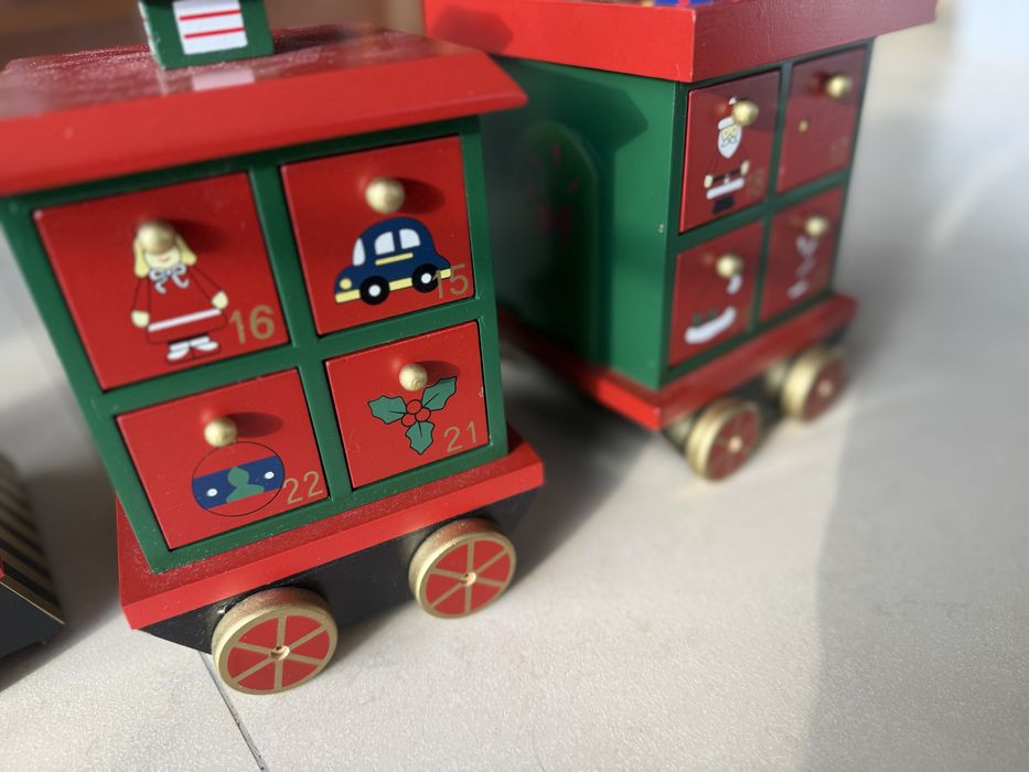 Коледно Влакче Календар