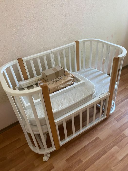 Продам детскую кроватку