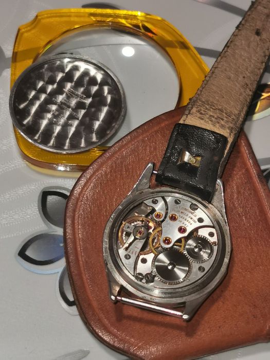 Швейцарски Часовник