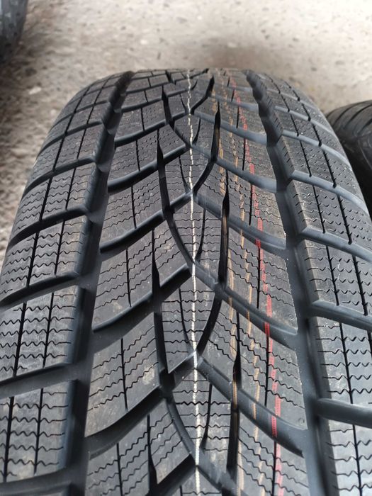 4 Нови зимни гуми 255/65 R18 Goodyear UltraGrip SUV Performance+ 111H