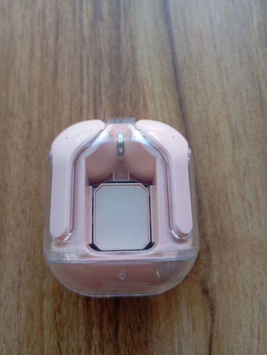 TWS наушник ещё новый