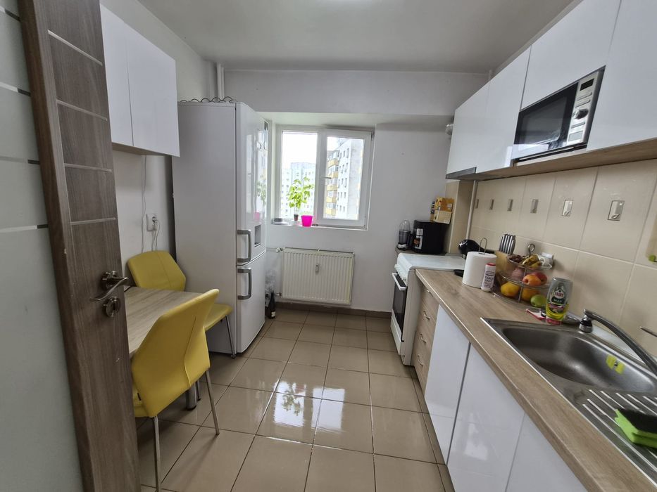 Proprietar, vand ap. 2Camere Stradal cu vedere pe spate, Orientare SudEst