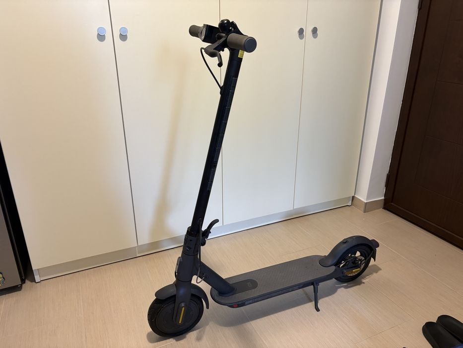 Trotineta electrica Xiaomi Scooter Essential