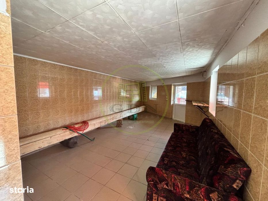 Spatiu comercial, 32 mp, cartier Bariera Valcii, zona scoala Ion Tucul