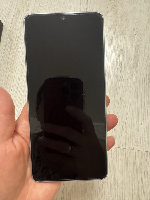 Телефон Poco f6,12 GB RAM 512 GB ROM