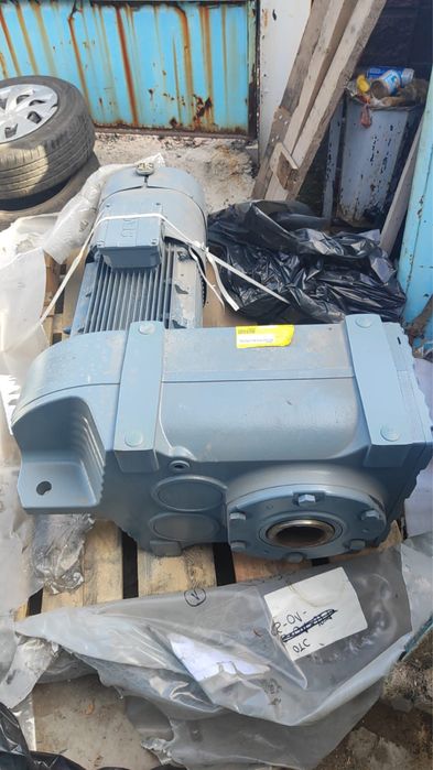 Мотор-редуктор SEW-EURODRIVE