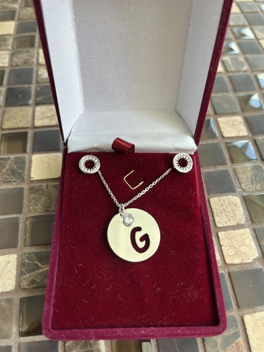 Сребърно колиенце