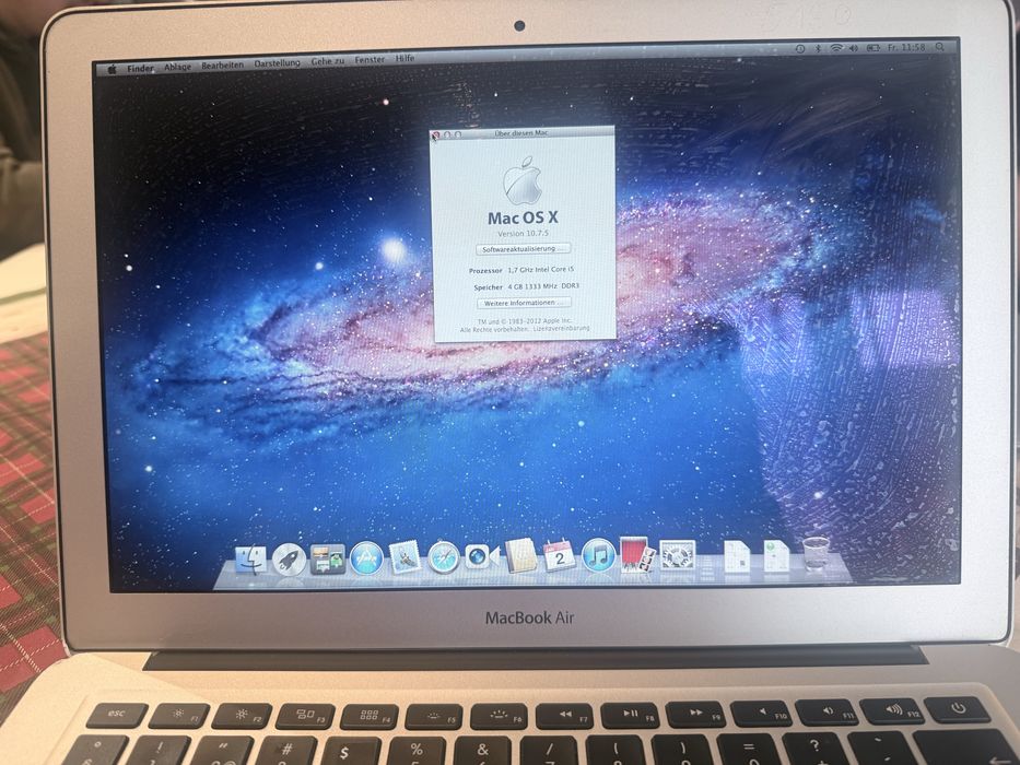 Vand MacBook Air i5