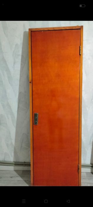 Двери деревянные в отличном состояний