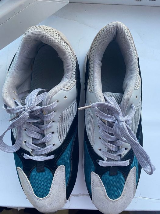 Продам кроссовки