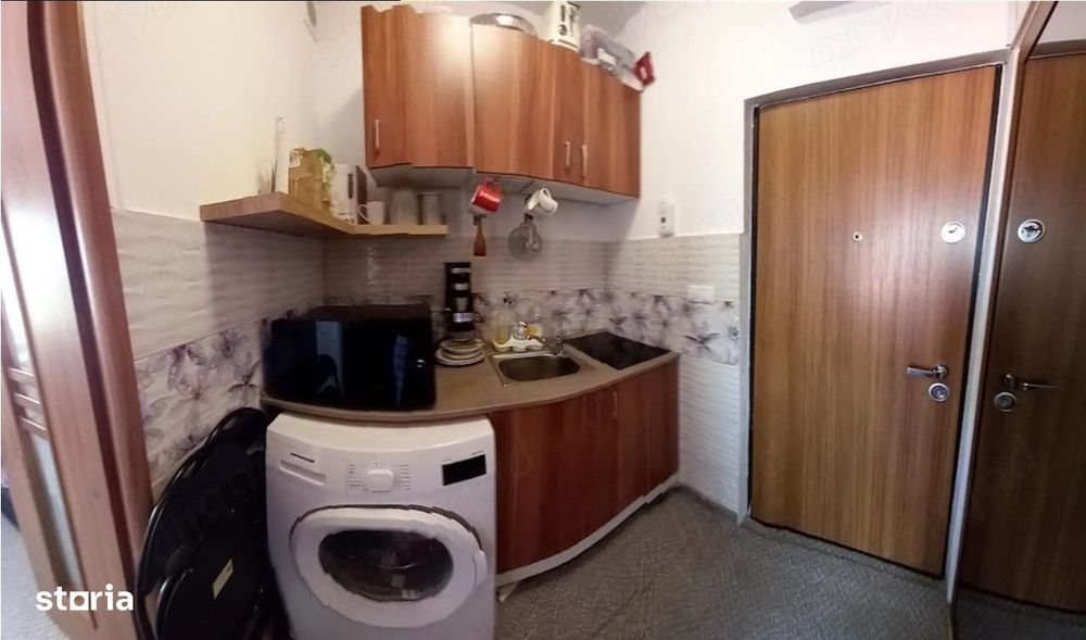 Camera cu baie 12,8m Astra Piata