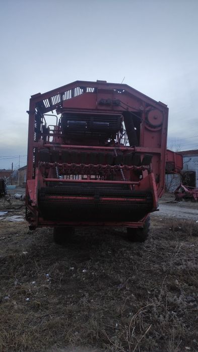 Картофелеуборочный комбайн dr1500