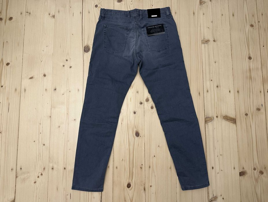 Pantaloni Alberto Premium Business – Model Robin – Tapered Fit – W35 L32 – Noi cu etichetă