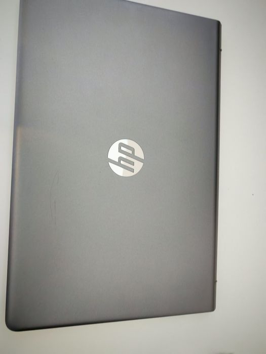 hp pavilion 15 i5 8gb 500Gb