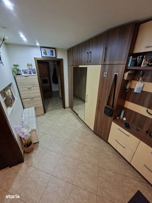 4 camere zona Ostroveni cu centrala termica — fotografia 3