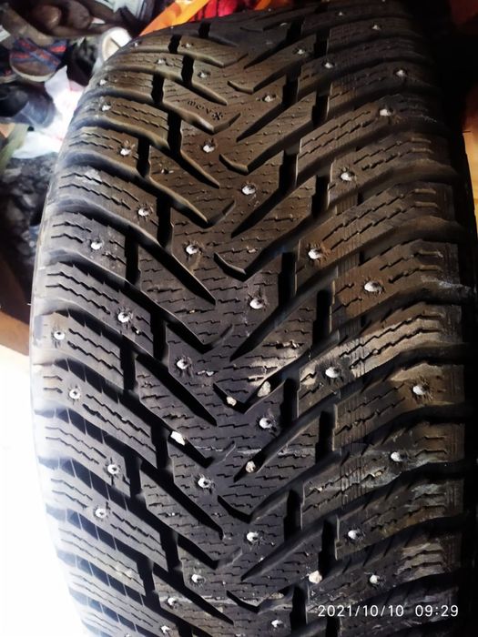 Шина бу 275/40/20