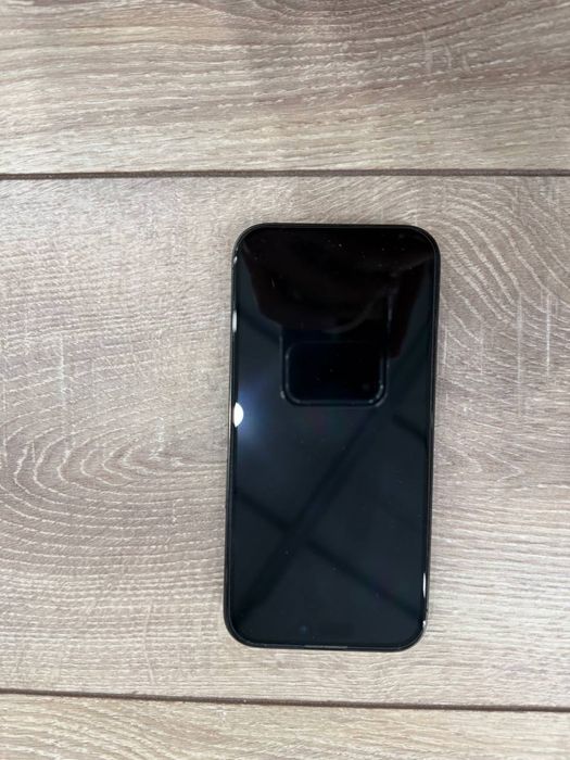 Продам Iphone 15 PRO