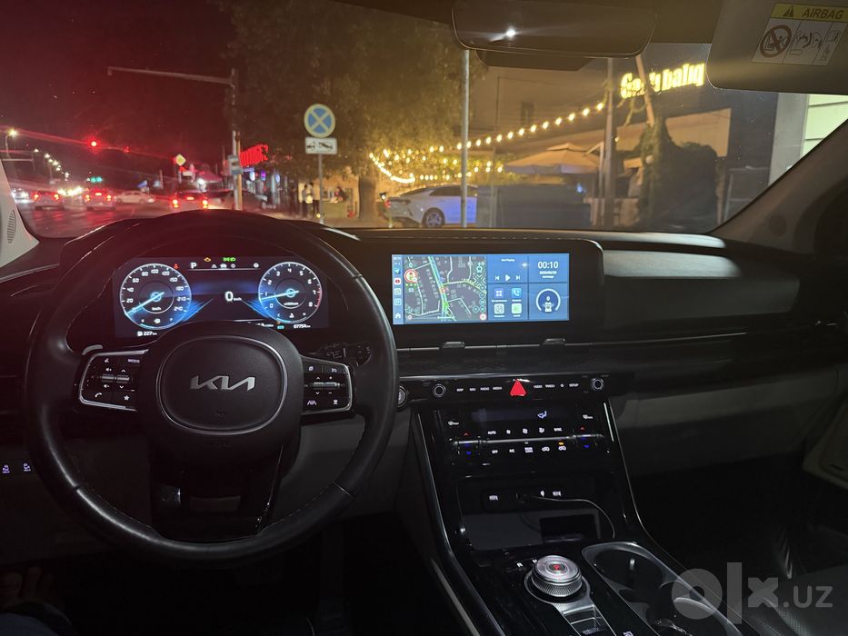 Kia Carnival 2023 Full
