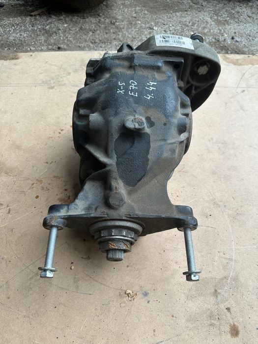 Задний редуктор bmw x5 e70 4.44