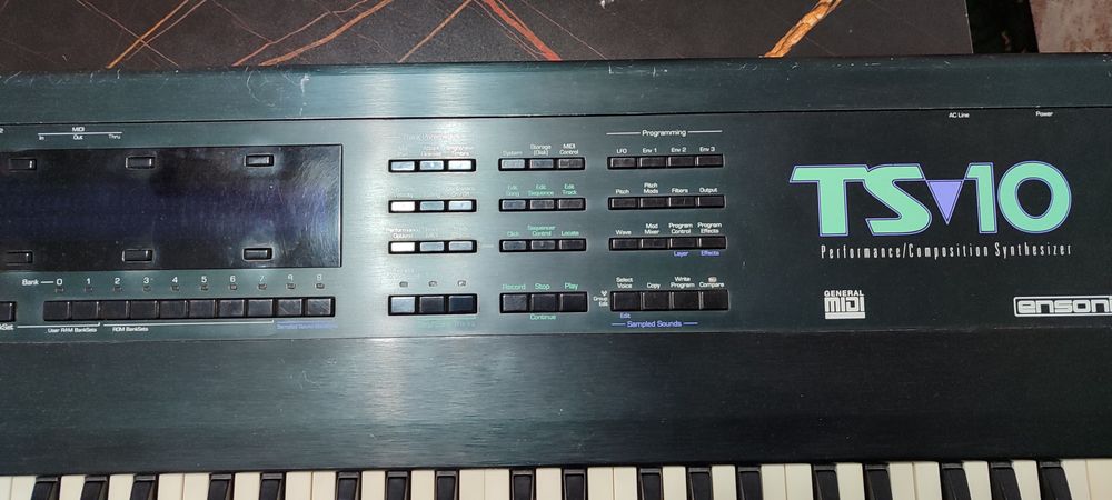 Enasoniq TS 10 Tezda Sotiladi !!!