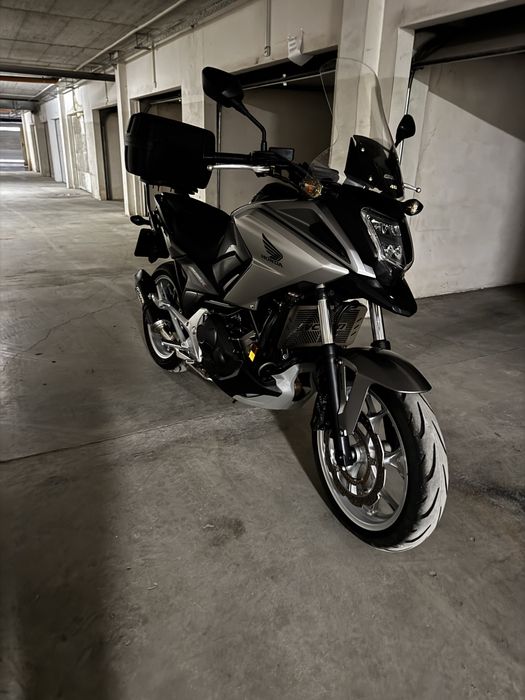 Honda NC750X ABS LED 2018 ръчни скорости.