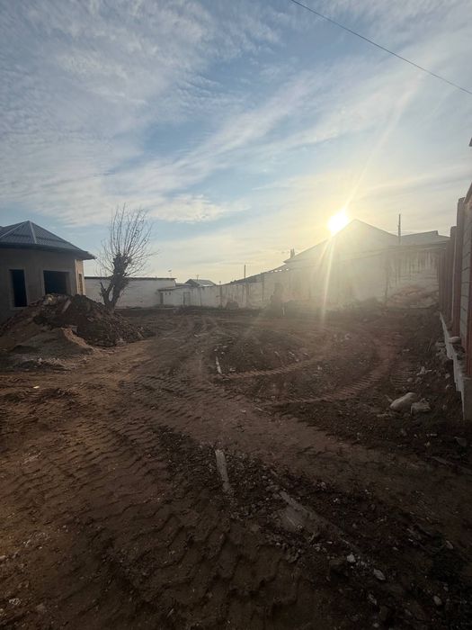 Xovli uy karopka xolatda