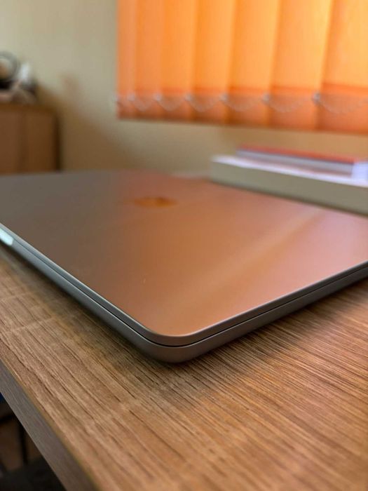Macbook Air M2 2022, като нов
