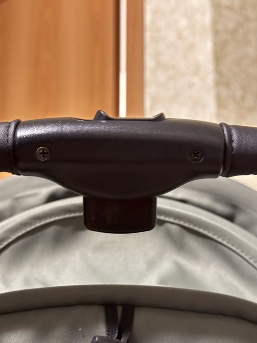 Продам прогулочную коляску