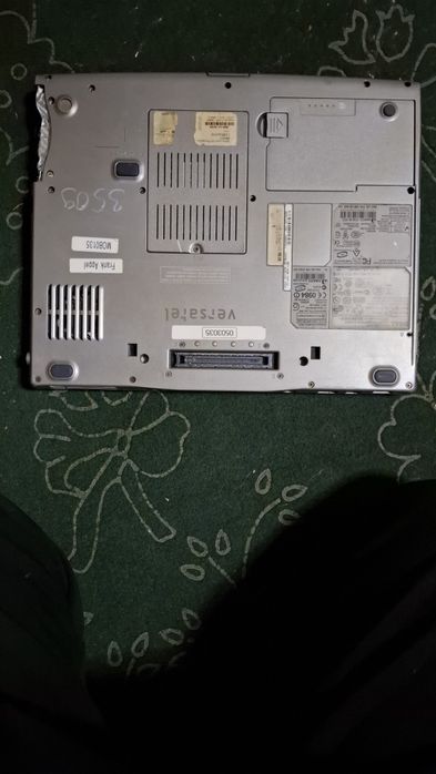 Noutbuk Dell latitute D520