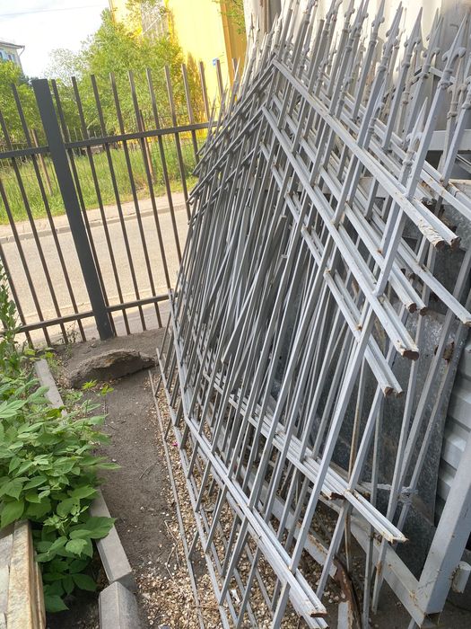 Продам тапчан с дополнительным строи материалом
