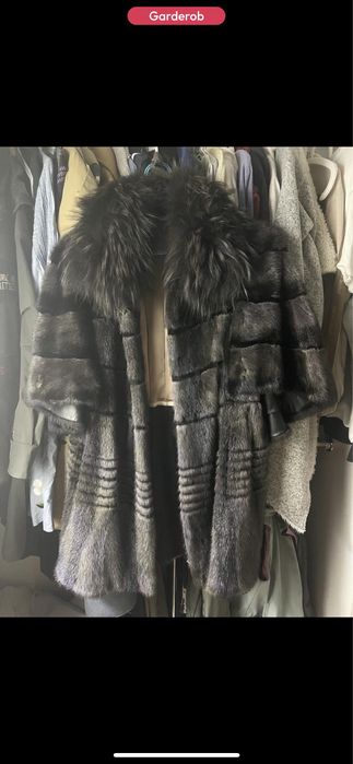 Продам норкую шубу