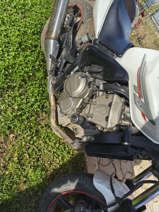 Schimb cu Cross/Vând honda CBF 600 N 2008