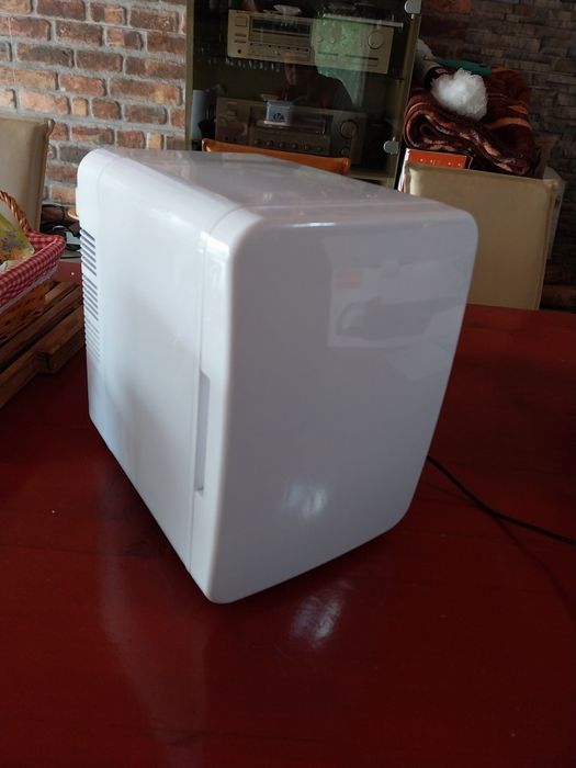 Minifrigider de mașină 12 v