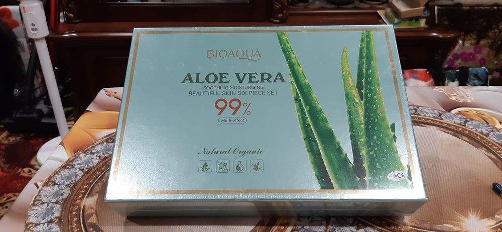Косметика   для лицаАлое  Вера. 99%