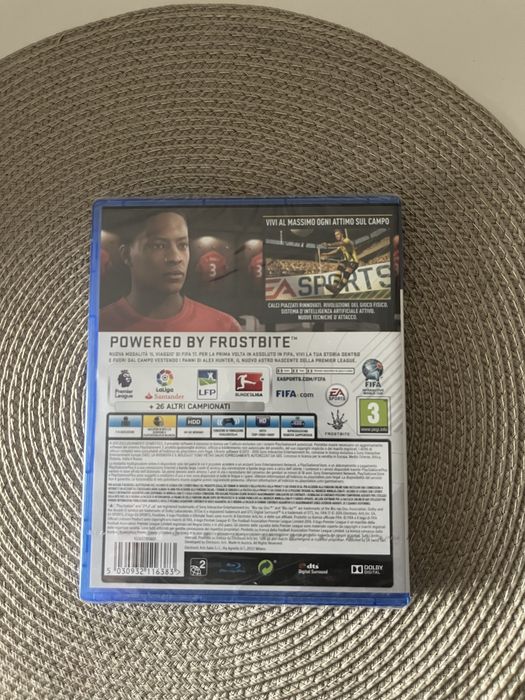 Продавам чисто нова игра за PlayStation 4 Fifa 17
